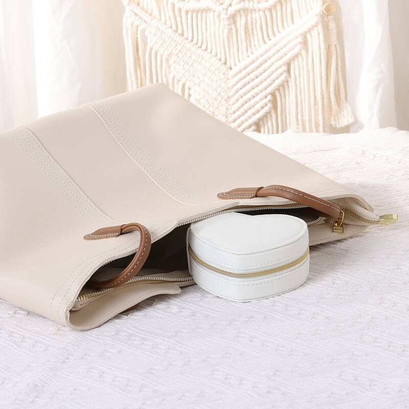 Travel Jewelry Box for Women, Mini Heart-shaped Portable PU Leather Jewelry Organizer Case Storage Display Holder