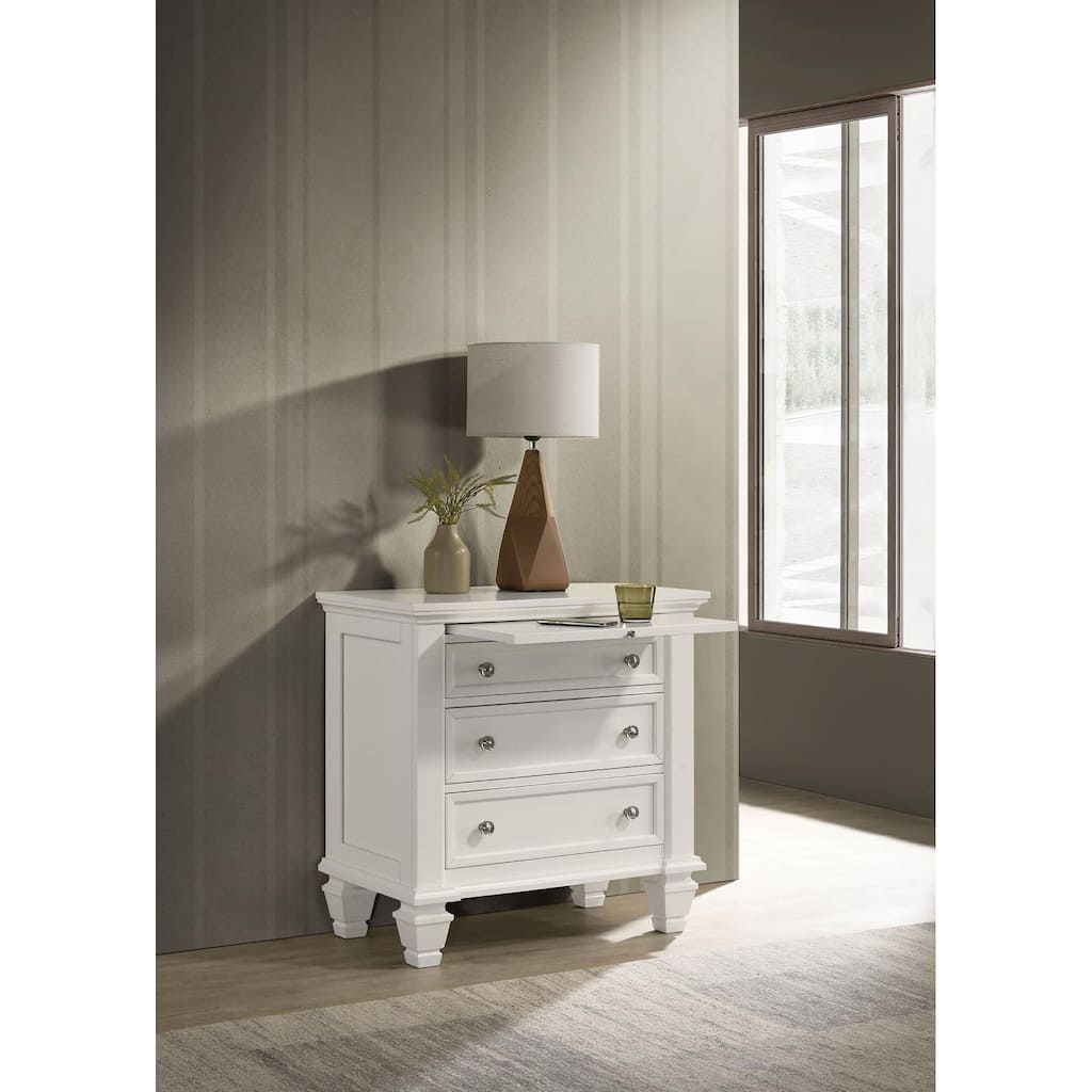 Cream White 3-drawer Nightstand with Pull Out Tray，Suitable for bedrooms,living rooms,apartments