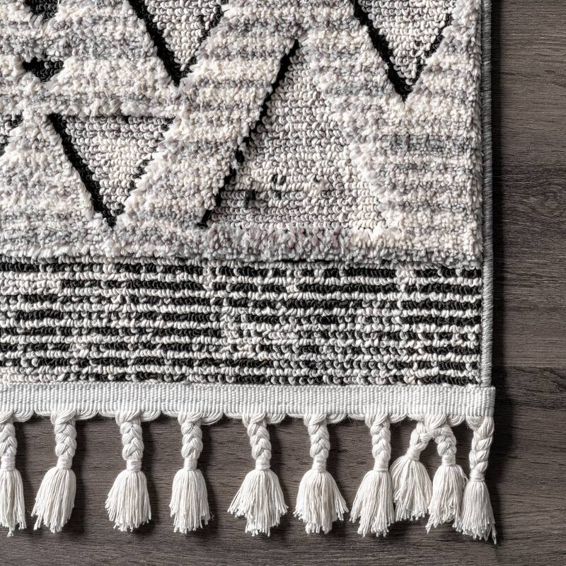 Nuloom Sully Soft Snowflake Textured Tassel Area Rug