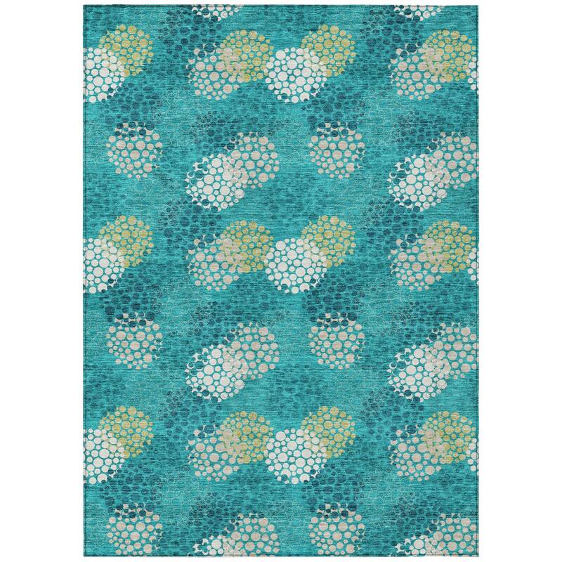 HomeRoots Polka Dot Transitional Rectangle Outdoor Rug