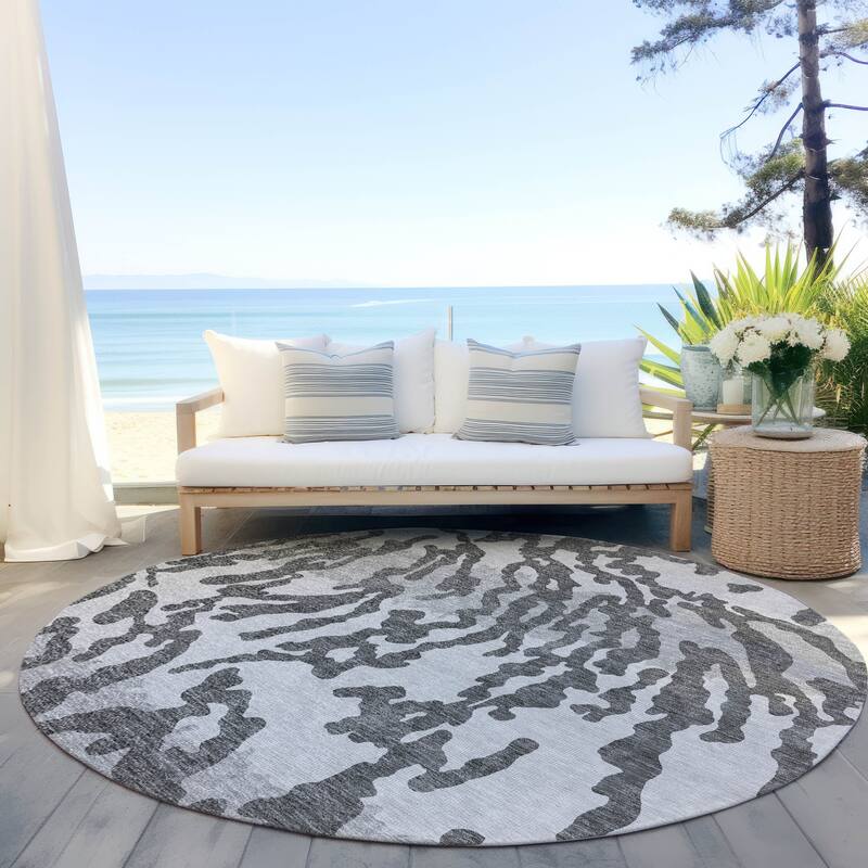 Machine Washable Indoor/ Outdoor Chantille Abstract Animal Print Rug - Gray - 8' x 8'