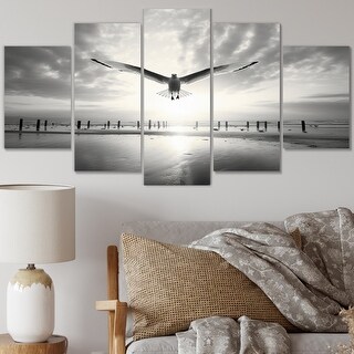 Designart "Grey Beach Seagulls In Flight III" Animals Metal Wall Art ...