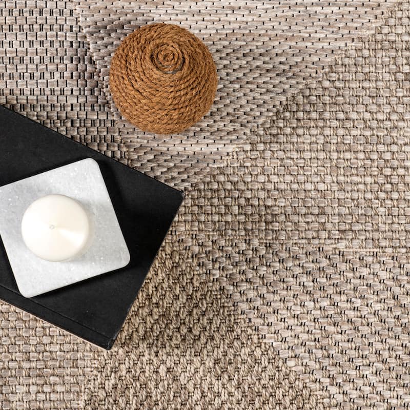 Nuloom Guinevere Mosaic Indoor/Outdoor Area Rug
