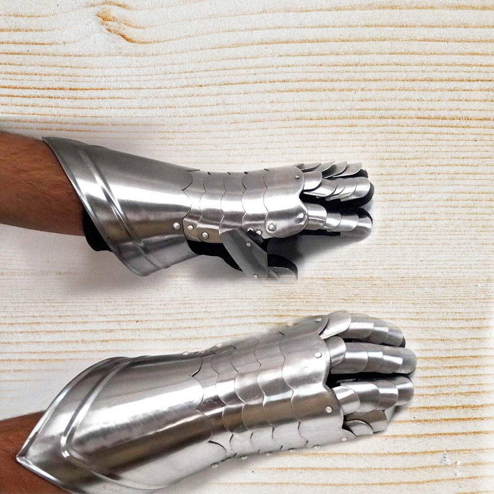 Metal Armor Hand Gloves Pair, Silver