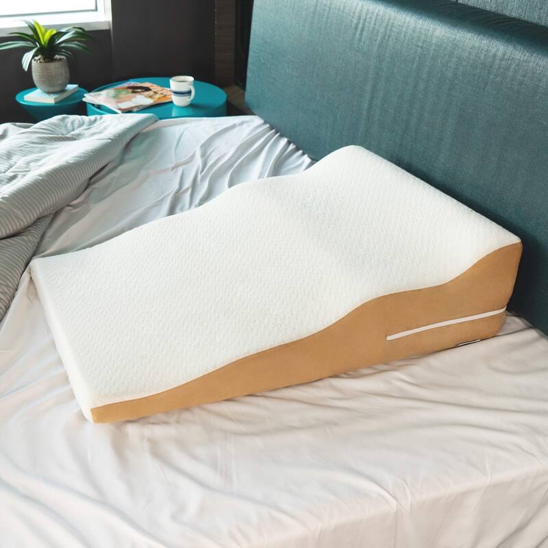 Avana Wavy Slant 30" Cool Gel - White - Medium-Firm - Specialty