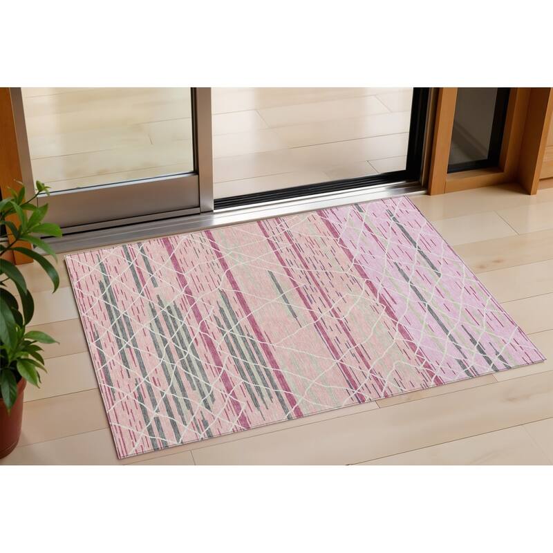 HomeRoots Striped Modern Rectangle Outdoor Rug - 3' x 5'
