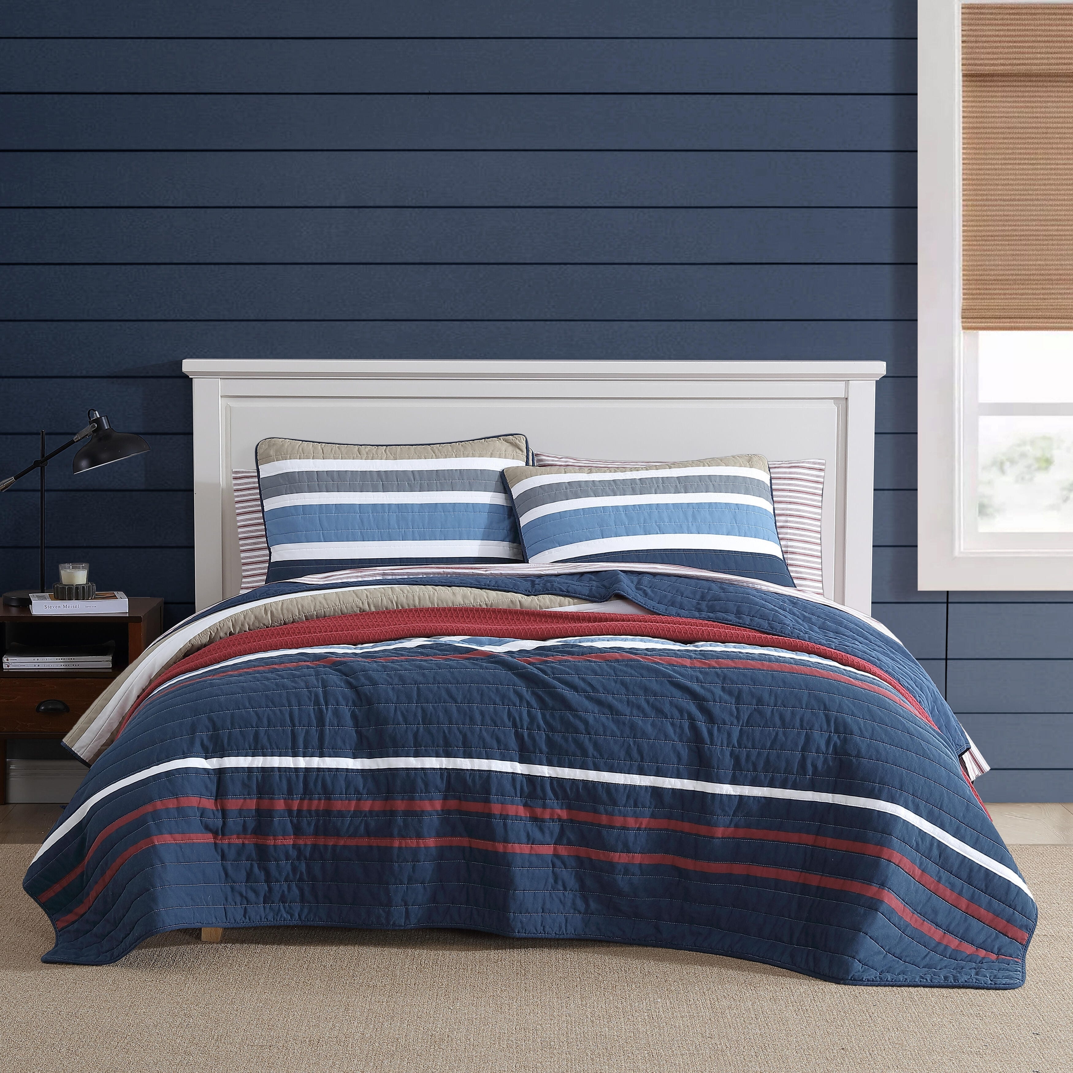 Nautica Bradford Colorful Block Stripes With Solid Reverse Quilt (Navy, 3 Piece Set)