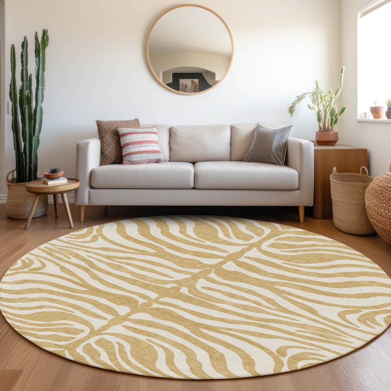 Machine Washable Indoor/ Outdoor Modern Animal Print Chantille Rug - Gold - 8' x 8'
