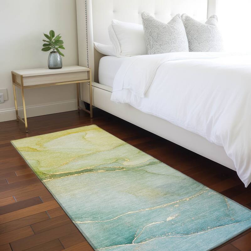 Machine Washable Indoor/ Outdoor Watercolor Chantille Rug - Green - 2'3" x 7'6"
