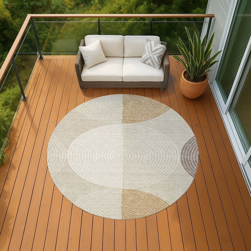 Machine Washable Indoor/ Outdoor Casual Circles Chantille Rug - Beige - 8' x 8'