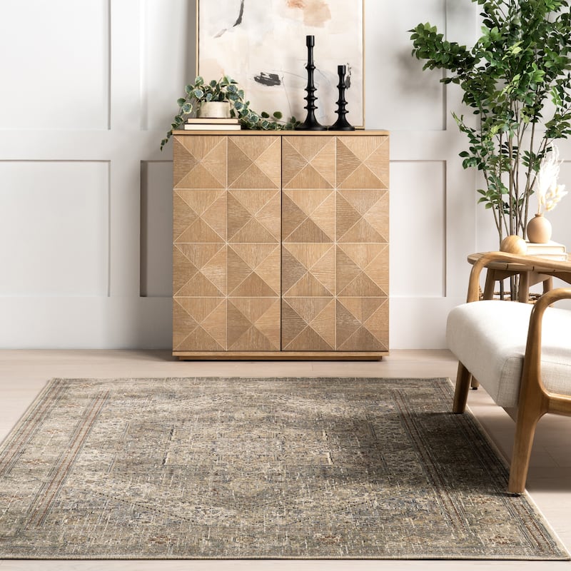 Nuloom Carol Traditional Medallion Area Rug