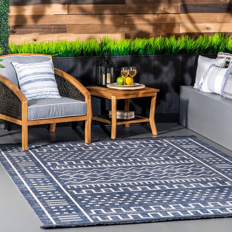 Nuloom Outdoor Tribal Cora Area Rug - 4' x 6' - Dark Blue