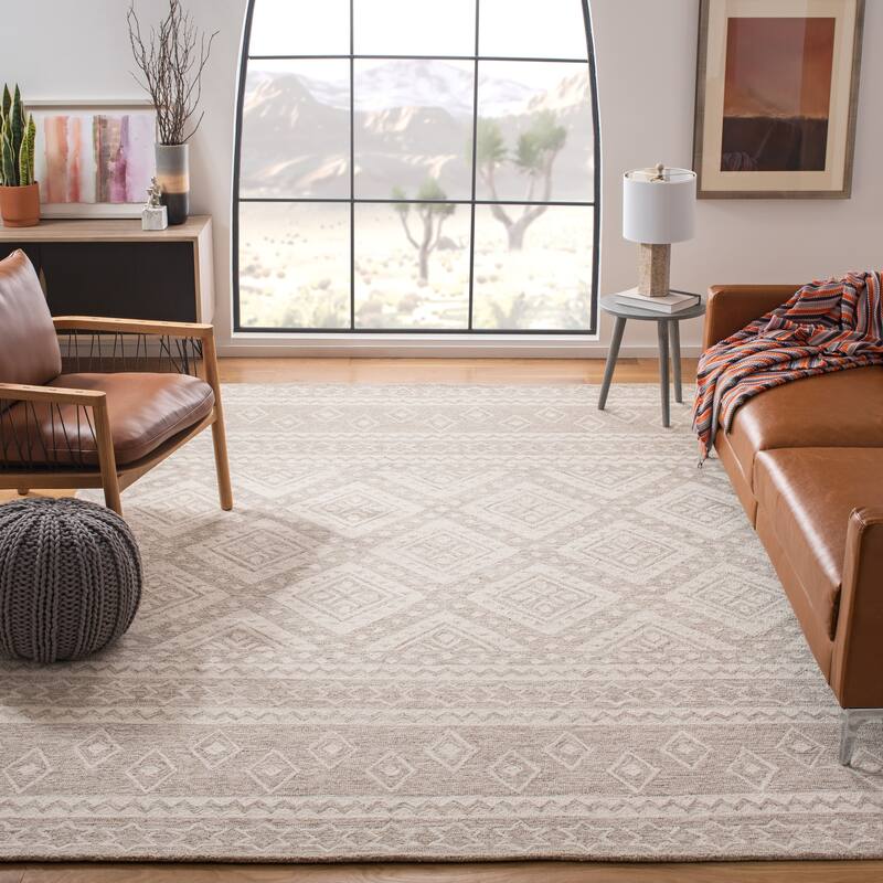 SAFAVIEH Handmade Micro-Loop Kobie Wool Rug - 10' x 14' - Beige/Ivory