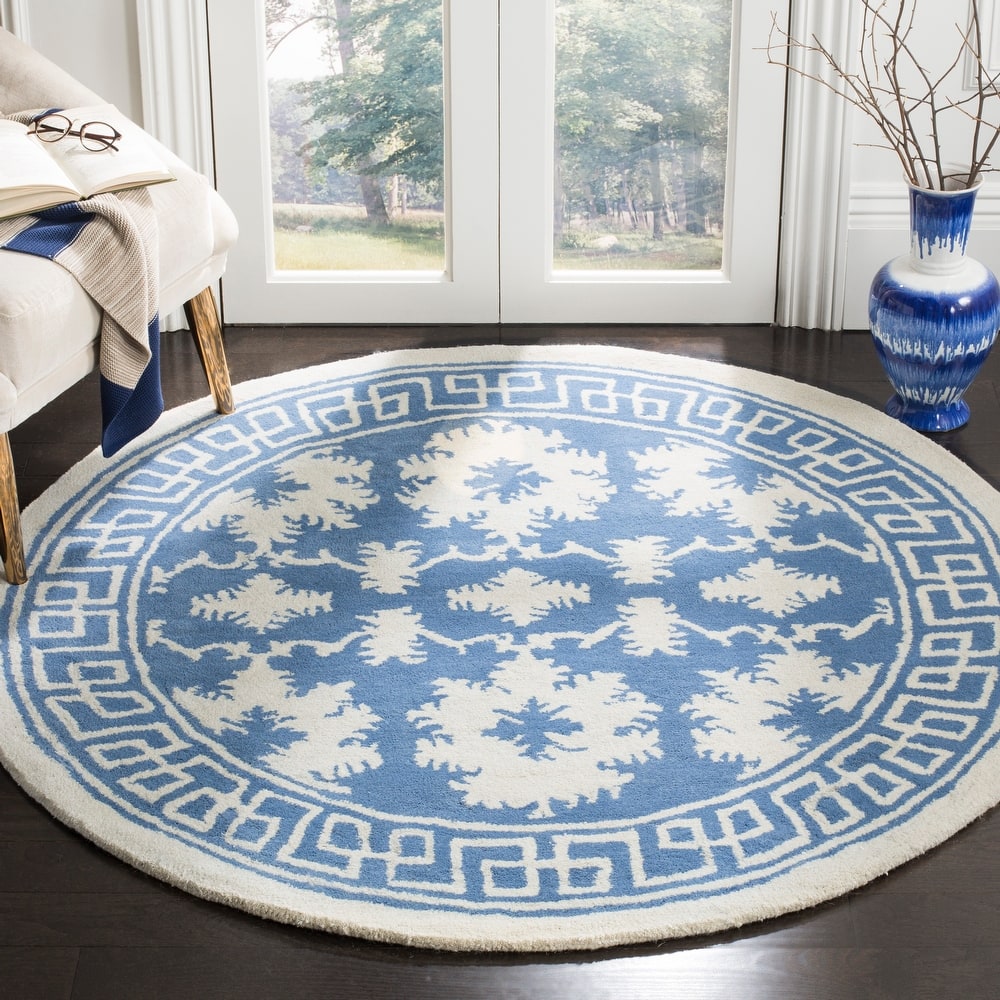 SAFAVIEH Handmade Bella Yosun Modern Floral Wool Rug