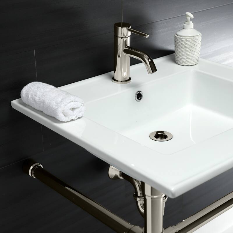 Concord Single-Handle 1-Hole Deck Mount Bathroom Faucet