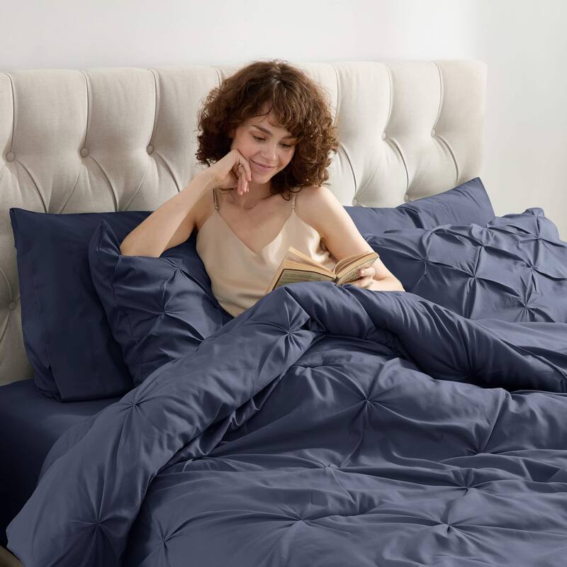 Empyrean Pinch Pleate Comforter Set Bed in a Bag with Cooling Pillow