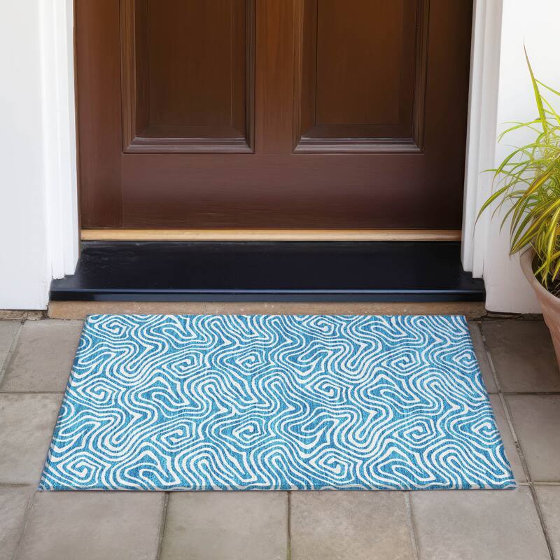 Machine Washable Indoor/ Outdoor Modern Trance Chantille Rug