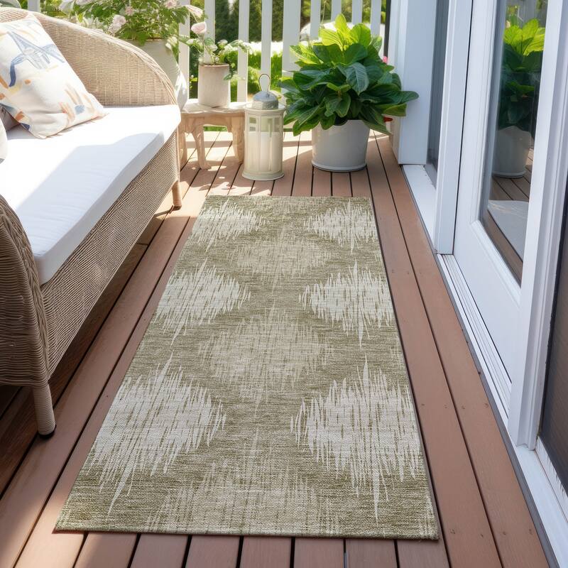 Machine Washable Indoor/ Outdoor Chantille Contemporary Geo Rug - Taupe - 2'3" x 7'6"