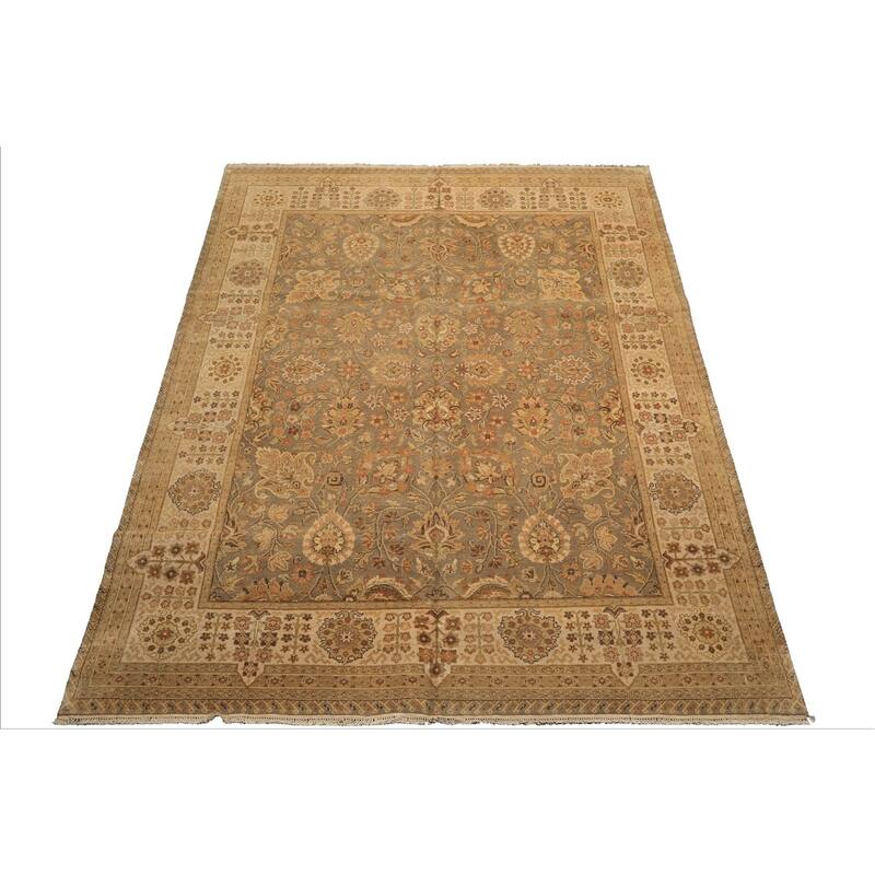 7'10''x9'9'' Tibetano Hand Knotted Wool Gray Agra Traditional Rug - 7' 10'' x 9' 9''