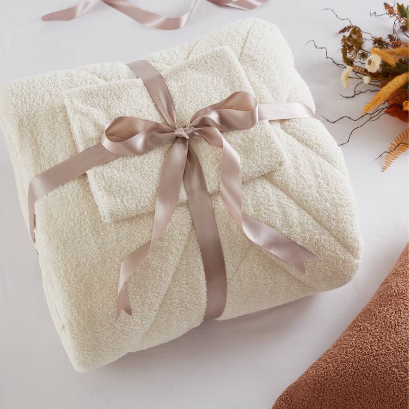 Chelsea Square Kyla Double Diamond Quilted Teddy Comforter Set