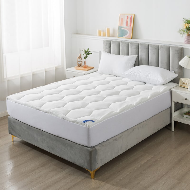 Royal Velvet Honeycomb Soft Knit Mattress Topper - White - Queen