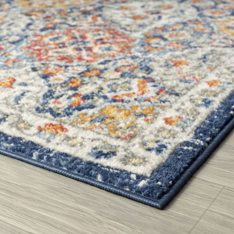 Chesney Bohemian & Eclectic Floral Indoor Area Rug
