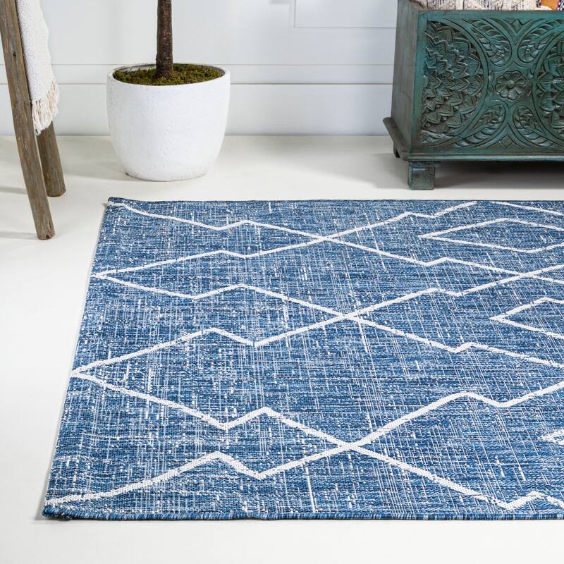 JONATHAN Y Derya Tribal Diamond Trellis Indoor/Outdoor Area Rug