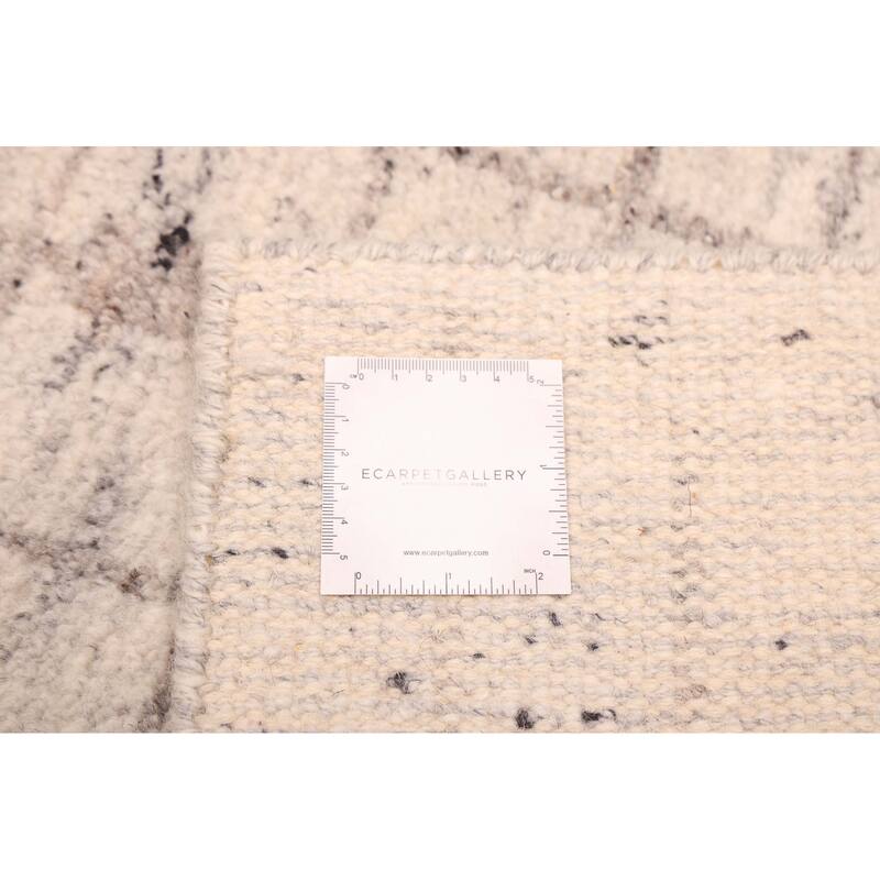 ECARPETGALLERY Hand-knotted Tangier Light Grey Wool Rug - 5'1 x 7'10