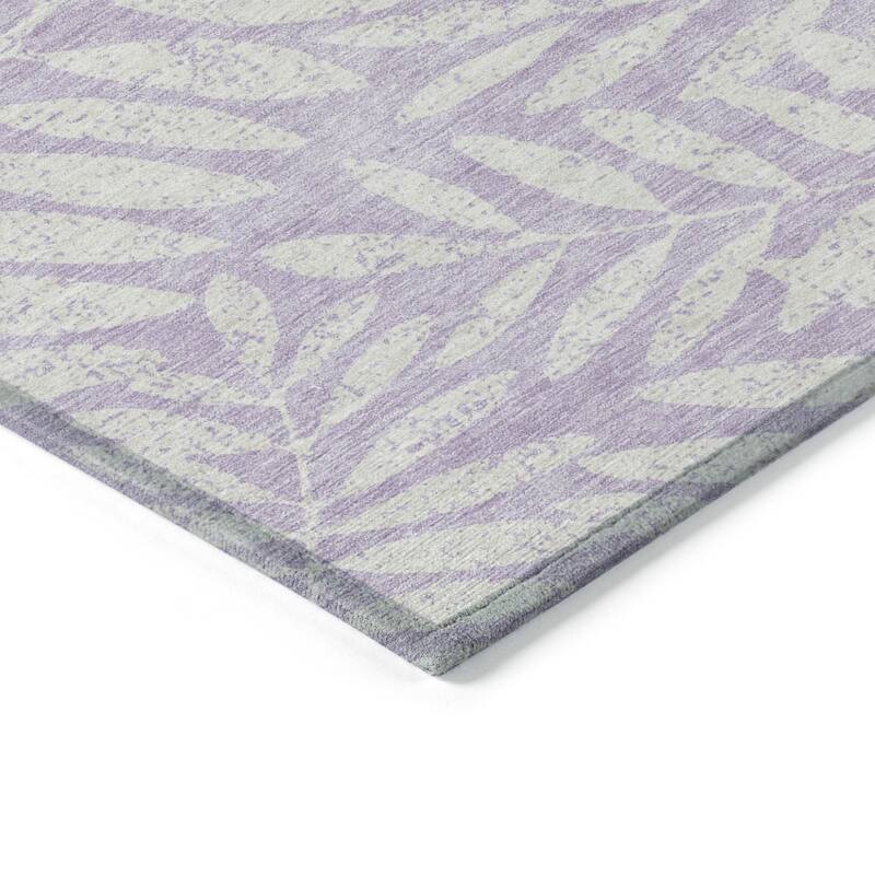 HomeRoots Floral Transitional Rectangle Outdoor Rug