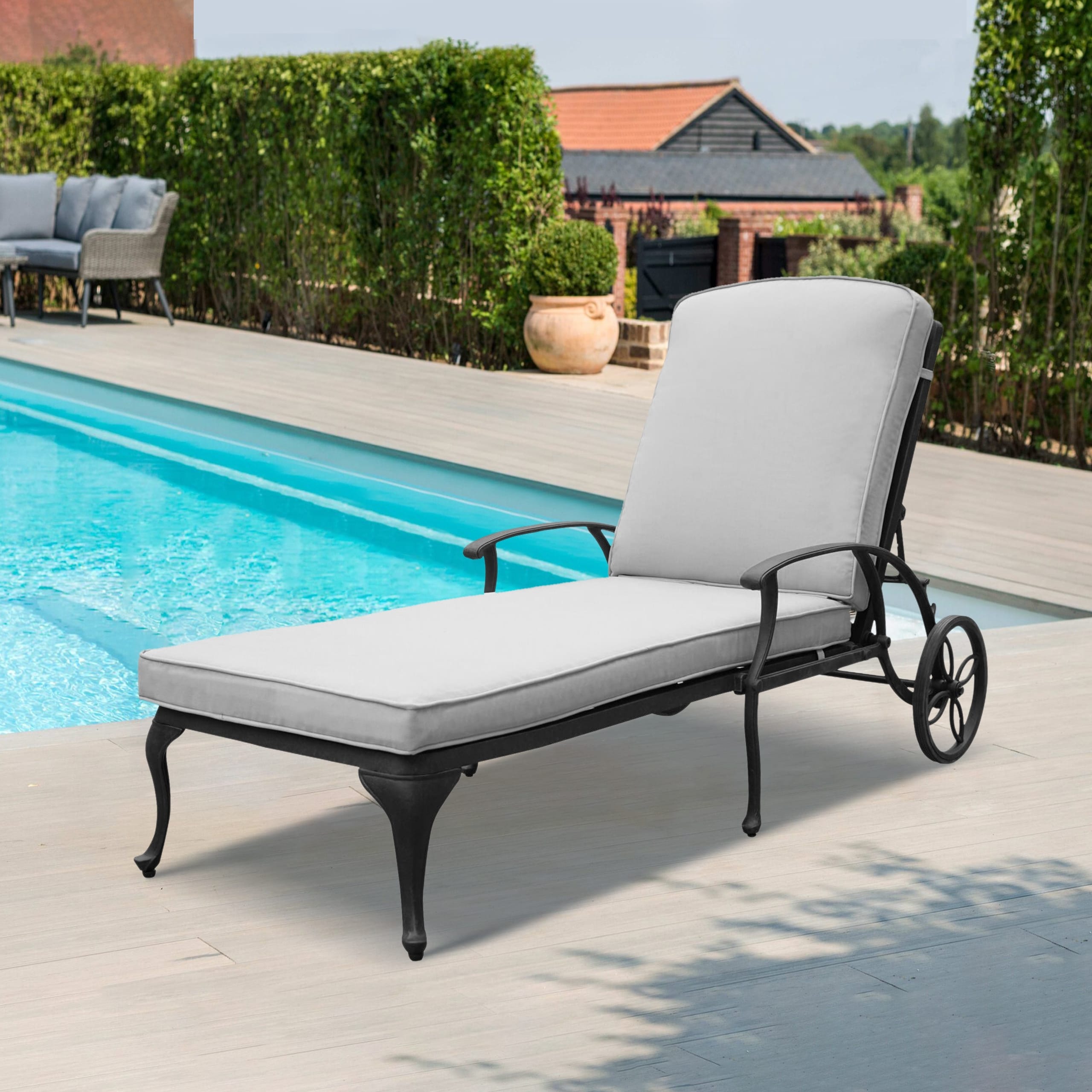 Cast aluminum chaise lounge with wheels deals