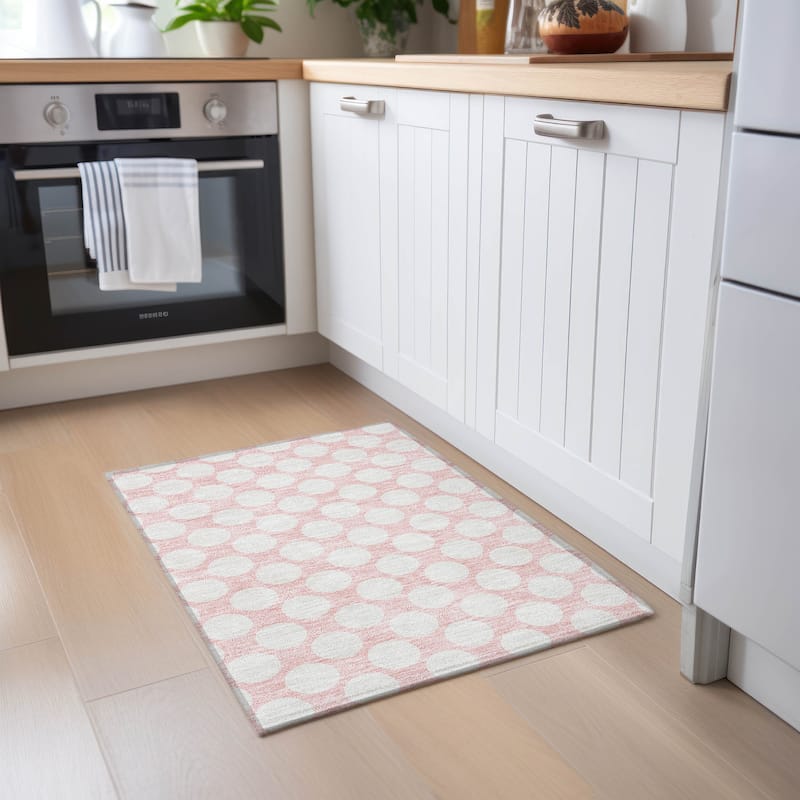 Machine Washable Indoor/ Outdoor Chantille Modern Dots Rug