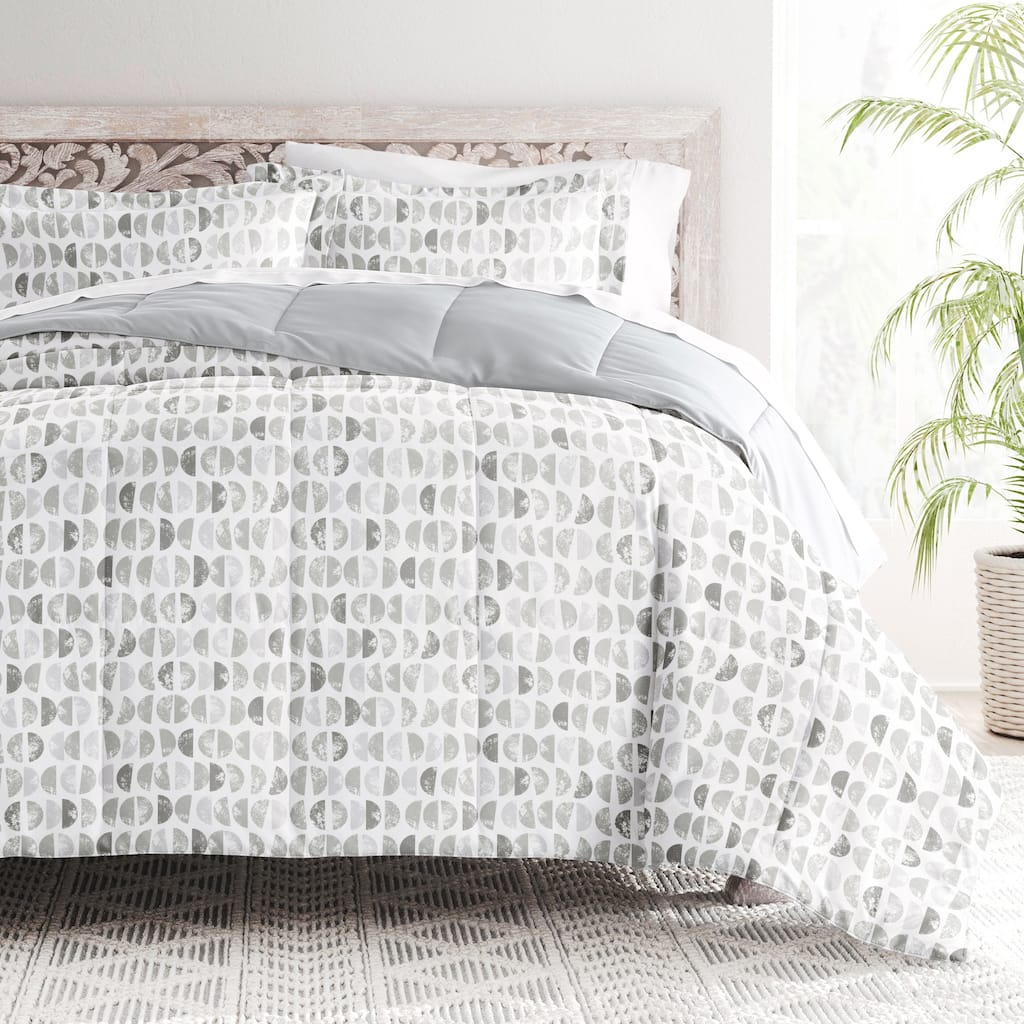 Becky Cameron Premium Moonlight Stars Reversible Comforter Set