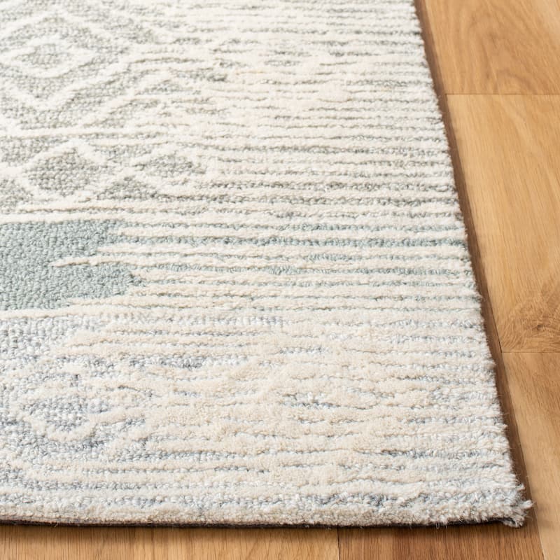 SAFAVIEH Handmade Metro Maelane French Country Wool Rug