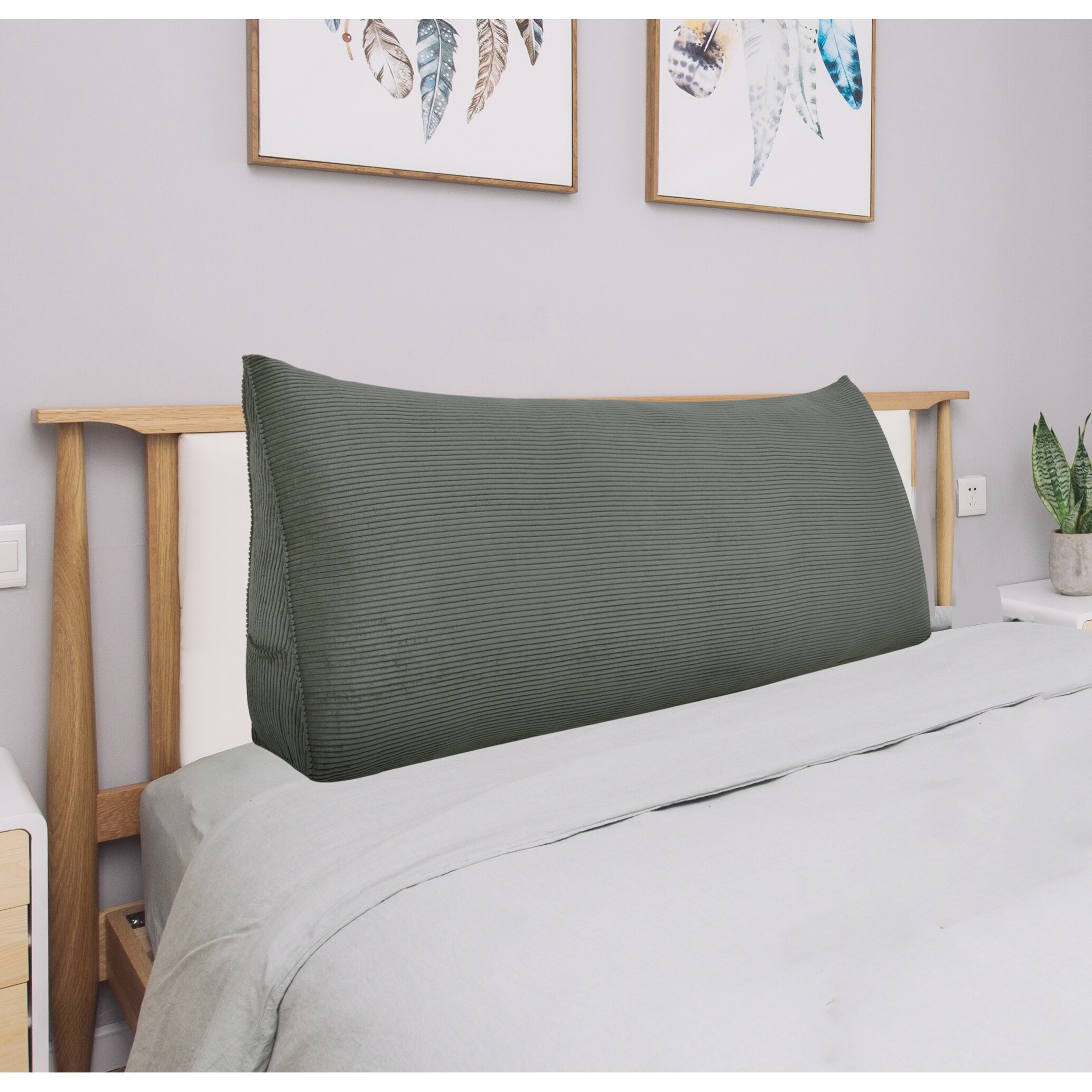 Bed bath and best sale beyond triangle pillow