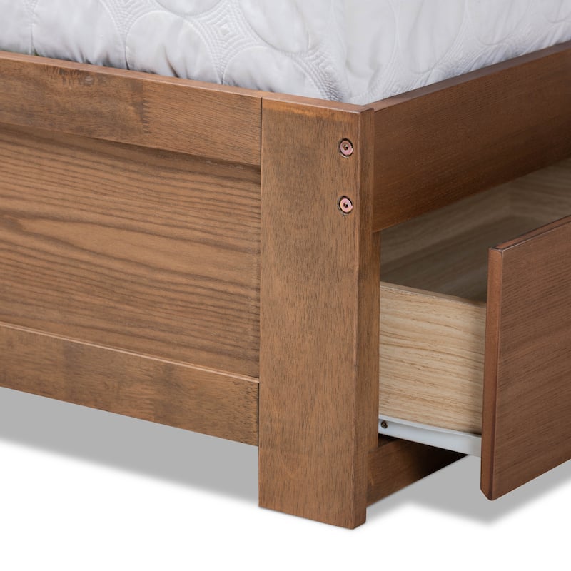 Lisa Ash-brown Finished Wood 3-drawer Platform Storage Bed