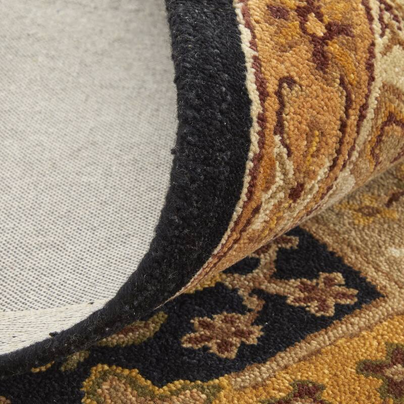 HomeRoots Geometric Traditional Rectangle Area Rug