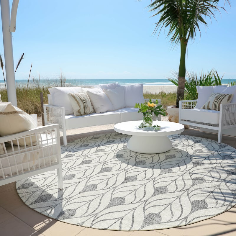 Machine Washable Indoor/ Outdoor Chantille Contempoary Geo Rug - Gray - 8' x 8'