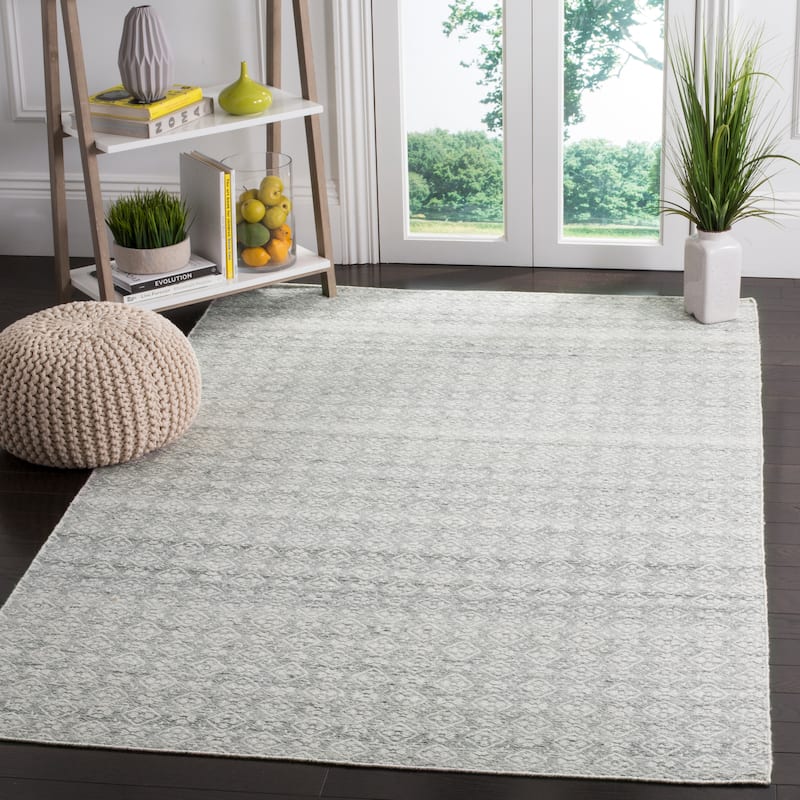 SAFAVIEH Handmade Flatweave Kilim Nectara Wool Rug - 8' x 10' - Ivory/Silver