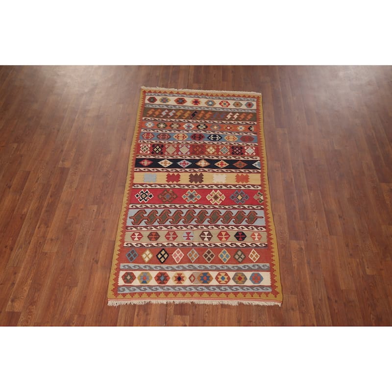Vegetable Dye Kilim Qashqai Persian Vintage Wool Carpet - 3'2"x 5'11"