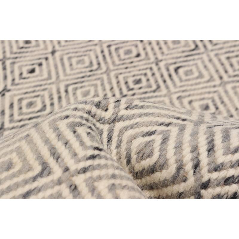 Nevada Ivory Kilim 5'6" x 7'7" - 5'6 x 7'7