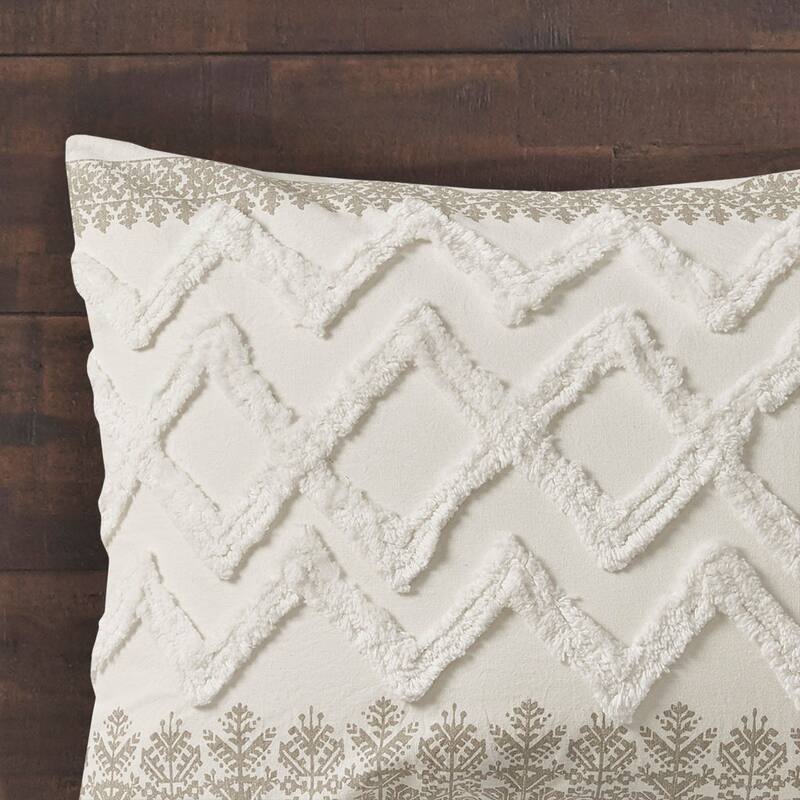 GDF Studio - Mila Cotton Comforter Set with Chenille Tufting
