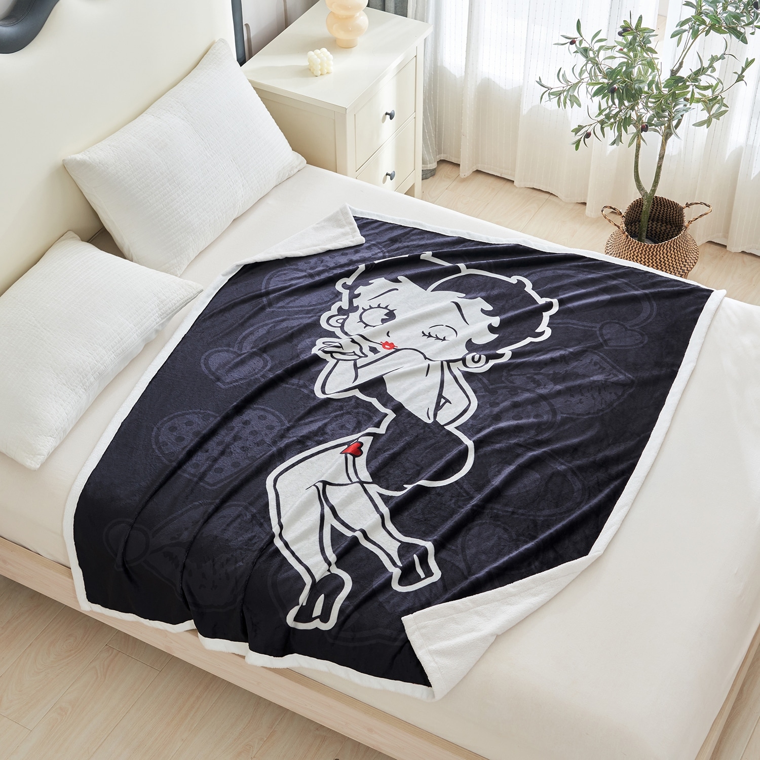 Betty Boop Super Soft Fleece Plush Throw Blanket for Couch - Picture 162 of 374