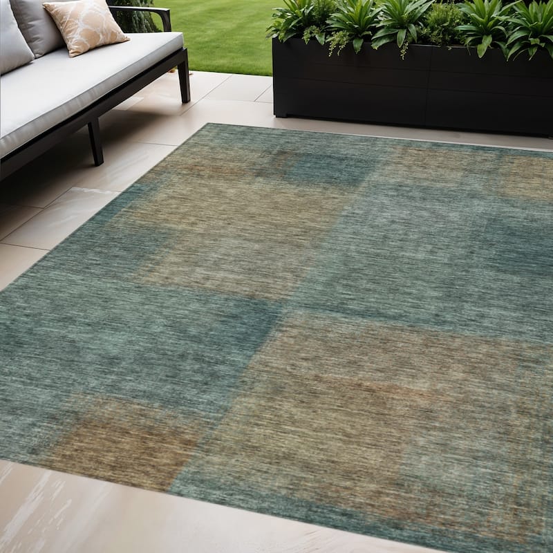 HomeRoots Abstract Transitional Rectangle Outdoor Rug - 3' x 5'