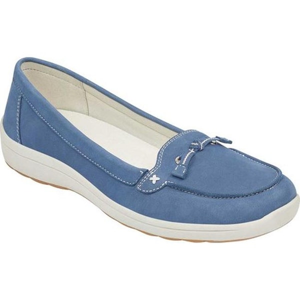 easy spirit boat shoes