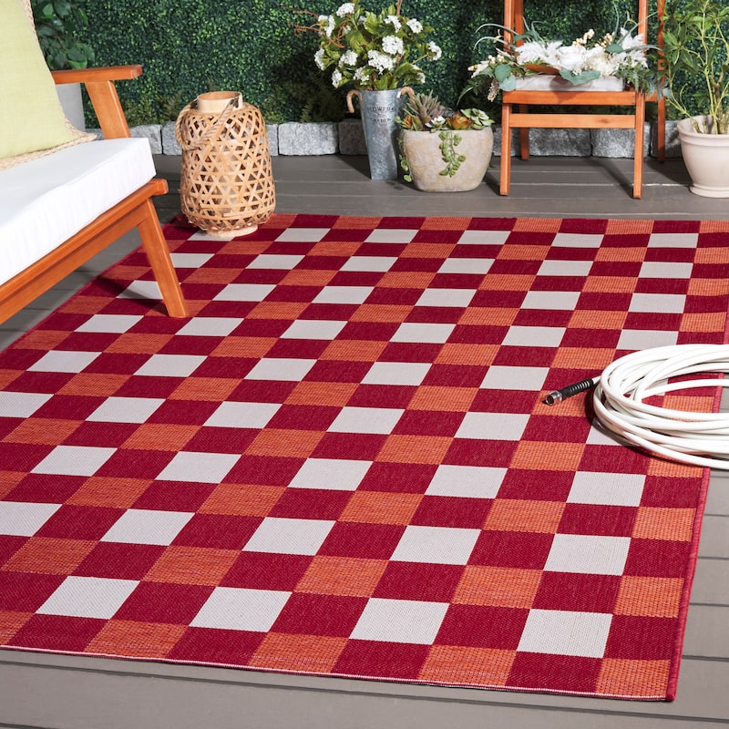 SAFAVIEH Courtyard Meryem Indoor/Outdoor Washable Backyard Patio Rug