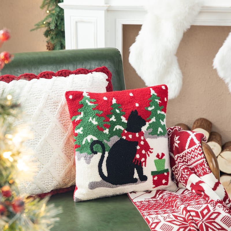 Glitzhome 14"L Hooked Dog Cat Christmas Throw Pillow Festival Home Office Decor