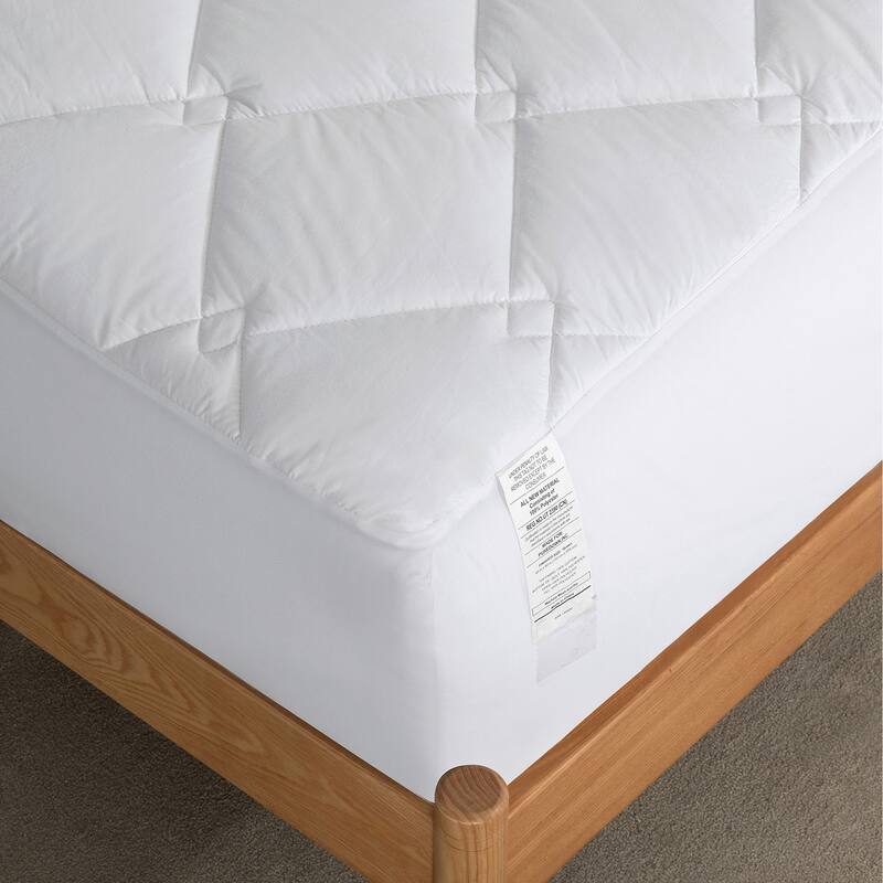 Quilted Down Alternative Mattress Pad 300 Thread Count Cotton Cover - White