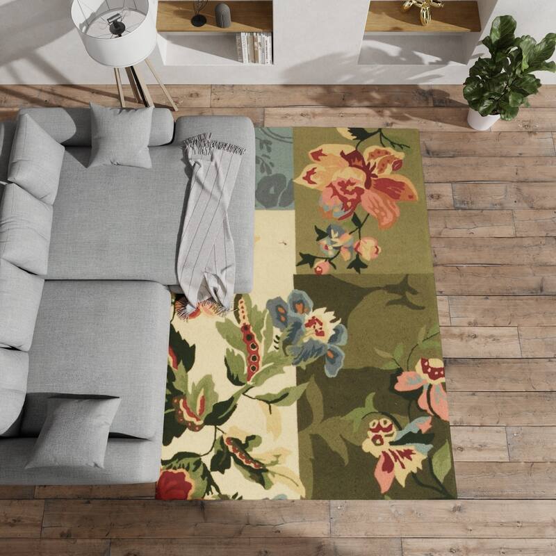 SAFAVIEH Handmade Chelsea Martika French Country Wool Rug