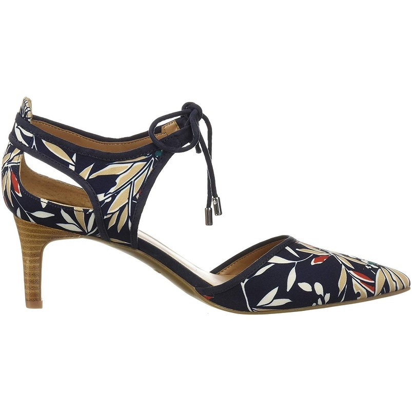 nine west enchanting pump