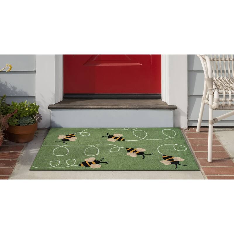Liora Manne Frontporch Buzzy Bees Indoor/Outdoor Rug